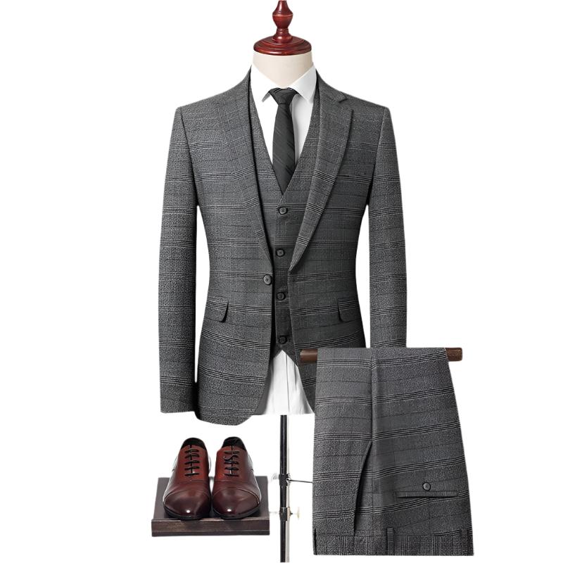 Costume Peaky Blinders sur fond blanc