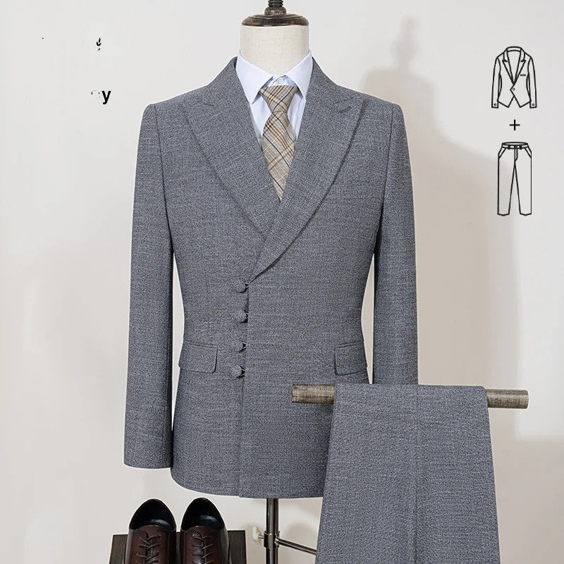 Traje elegante a cuadros gris